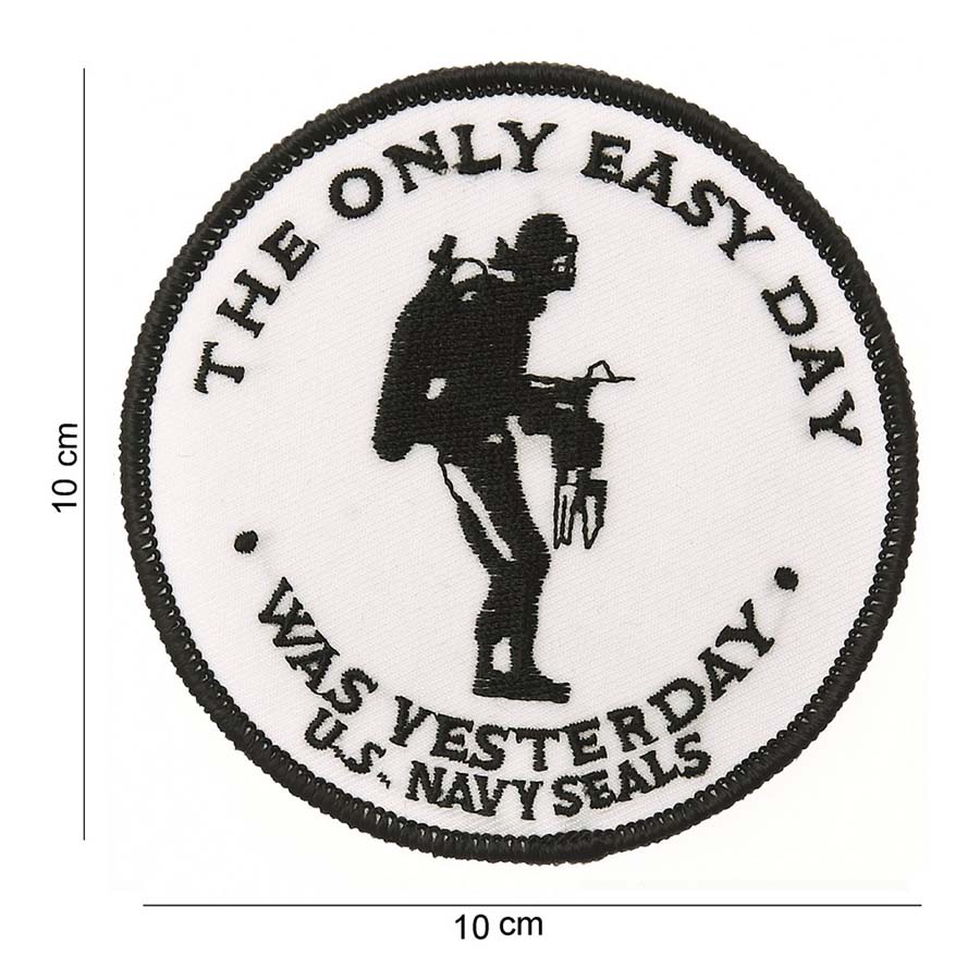 Embleem stof the only easy day  (wit) #3081