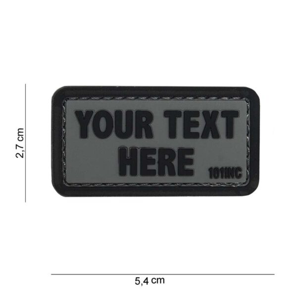 Embleem 3D PVC Your text here grijs/zwarte letters #14081