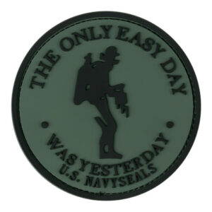 Embleem 3D PVC the only easy day #10103