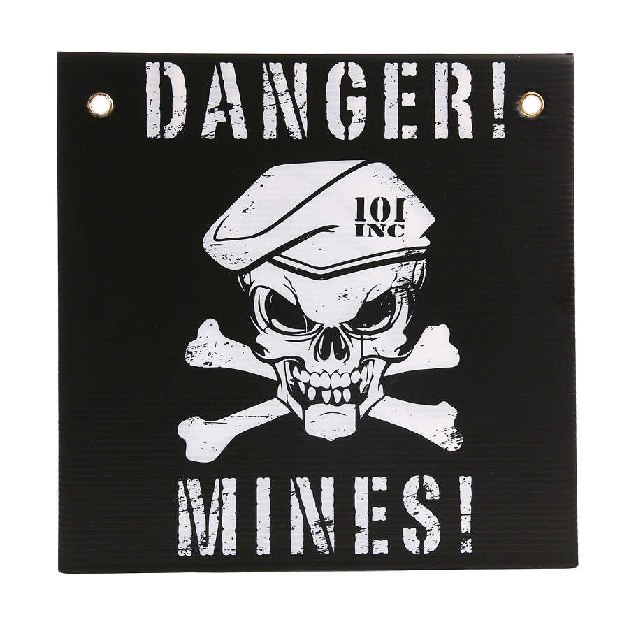 Plastic plaat danger mines